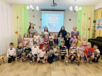      Приморская краевая нотариальная палата приняла участие во Всероссийском дне правовой помощи детям